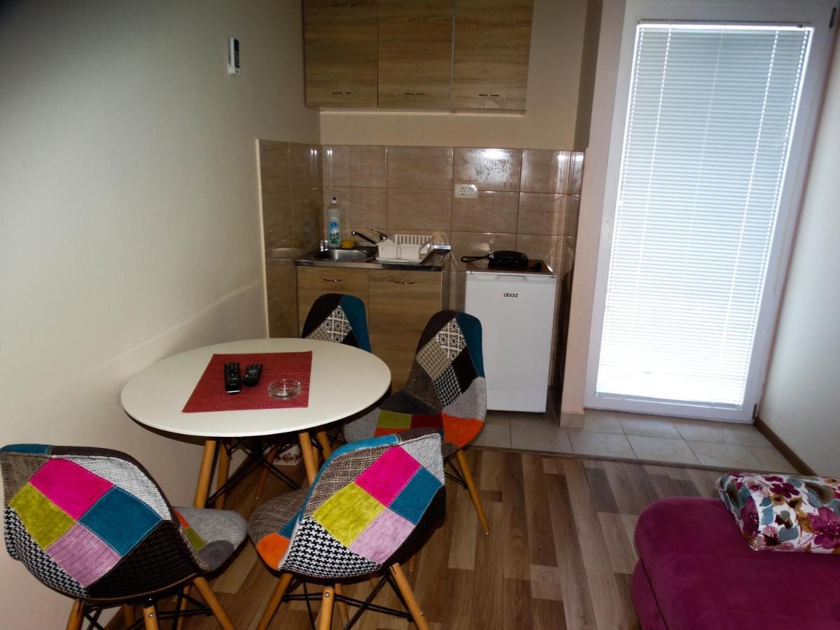 Post Office Center Apartments 부드바 외부 사진