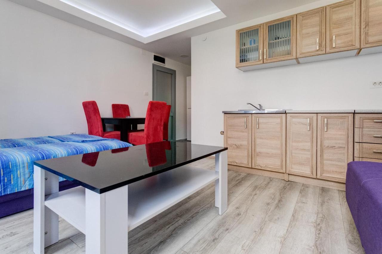 Post Office Center Apartments 부드바 외부 사진