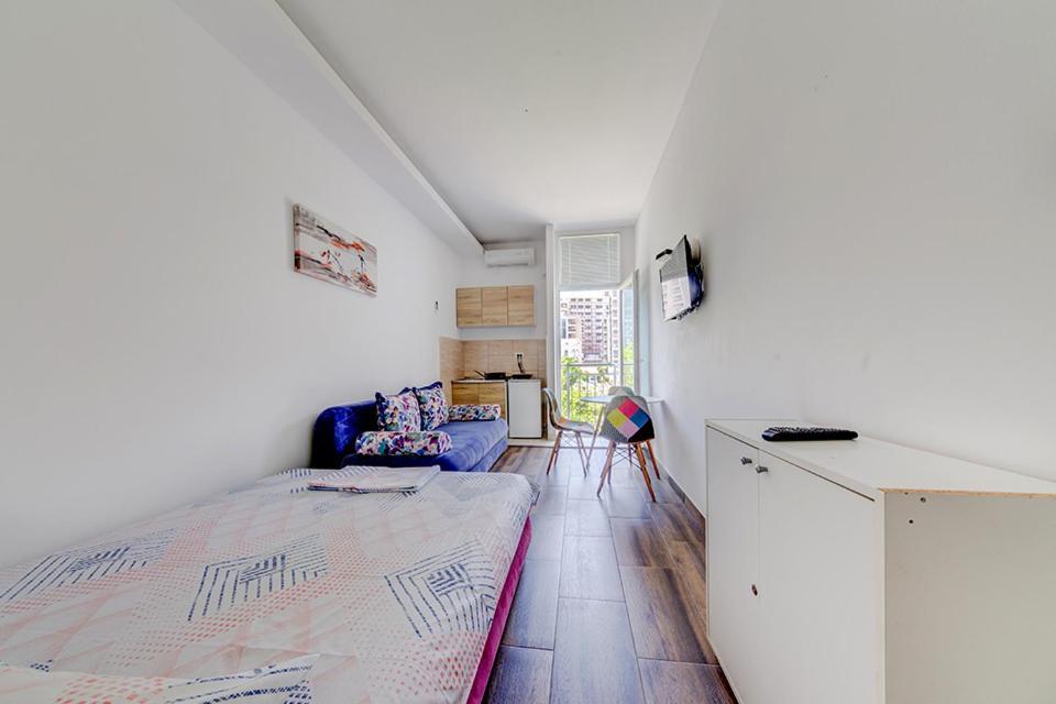 Post Office Center Apartments 부드바 외부 사진